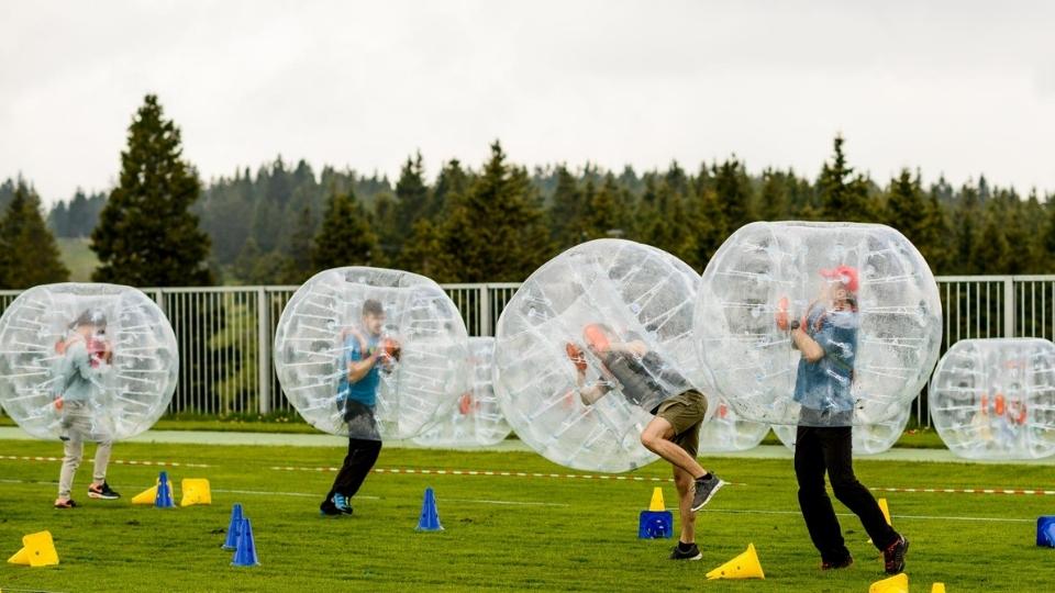 Poligon z zorb žogami